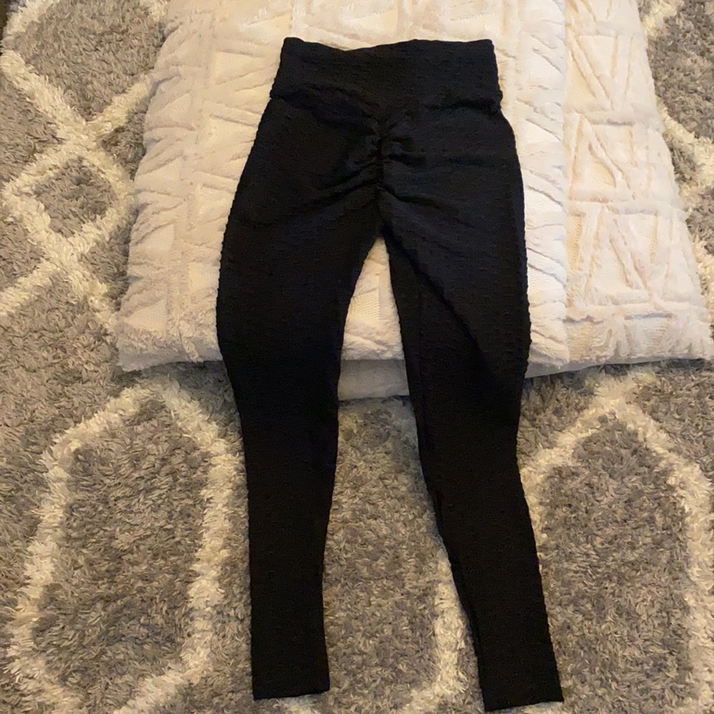 Infamous Tik Tok leggings!!